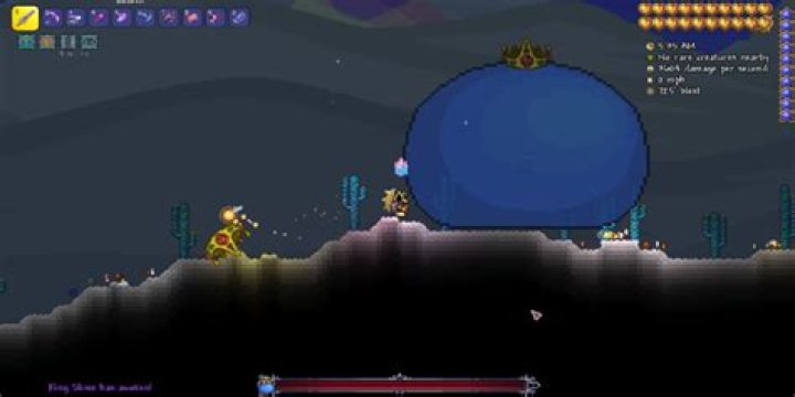 A player fighting a slime in Stardew Valley.