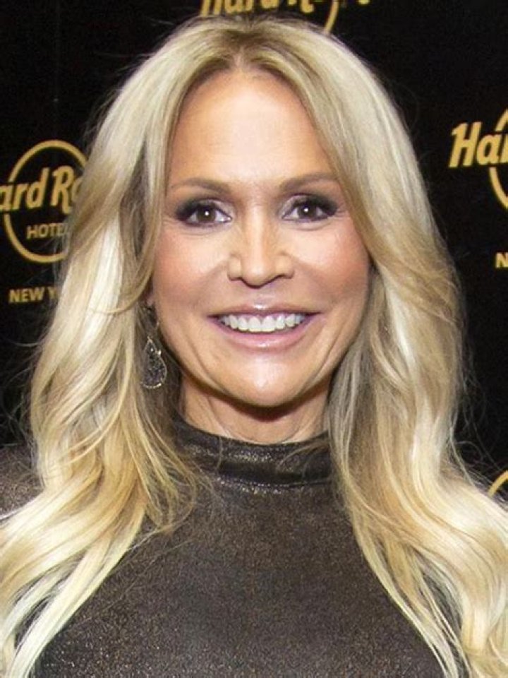 Barbara Alyn Woods
