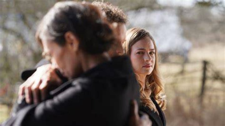 Britt Robertson - Cheyenne Kleinsasser Britt Robertson - Cheyenne Kleinsasser