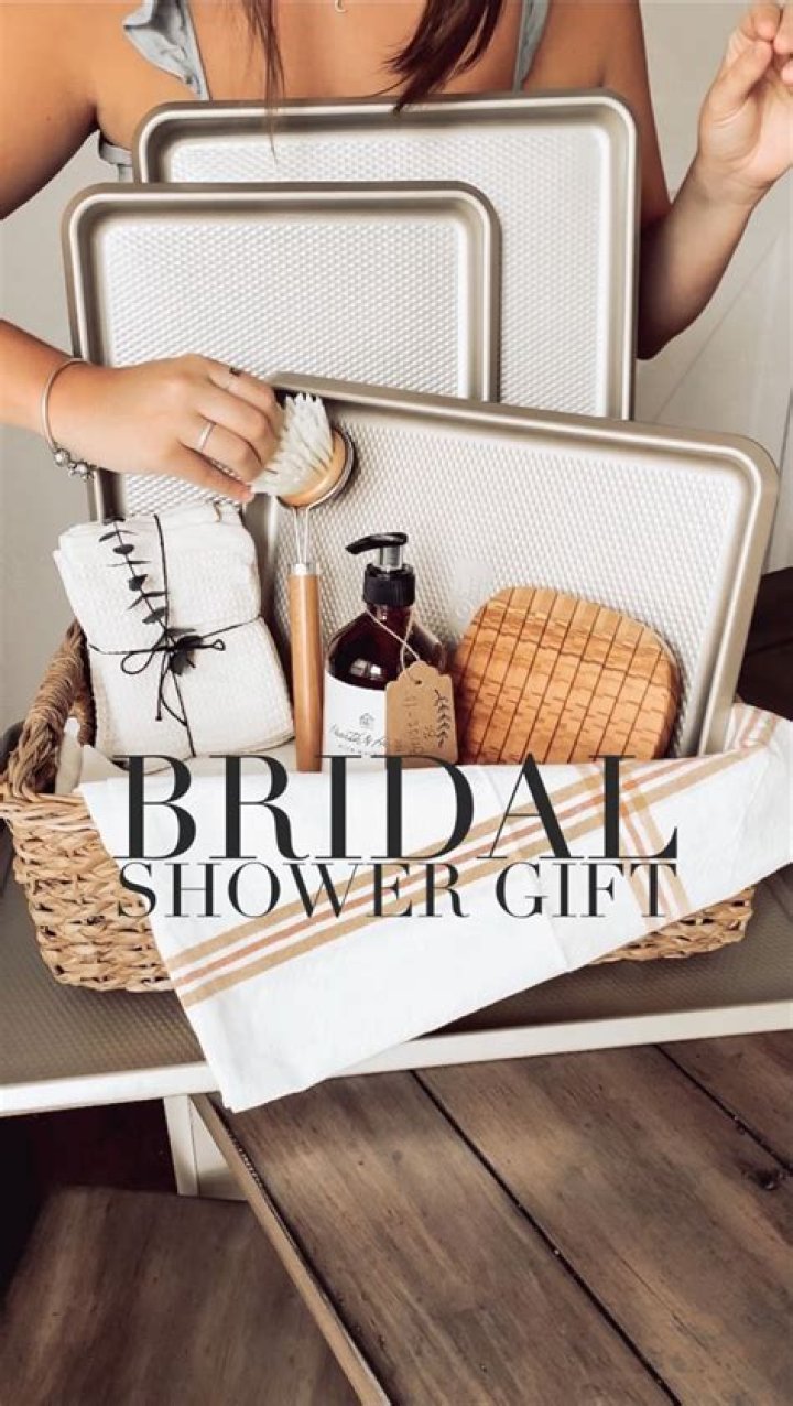 buying bridal shower gift