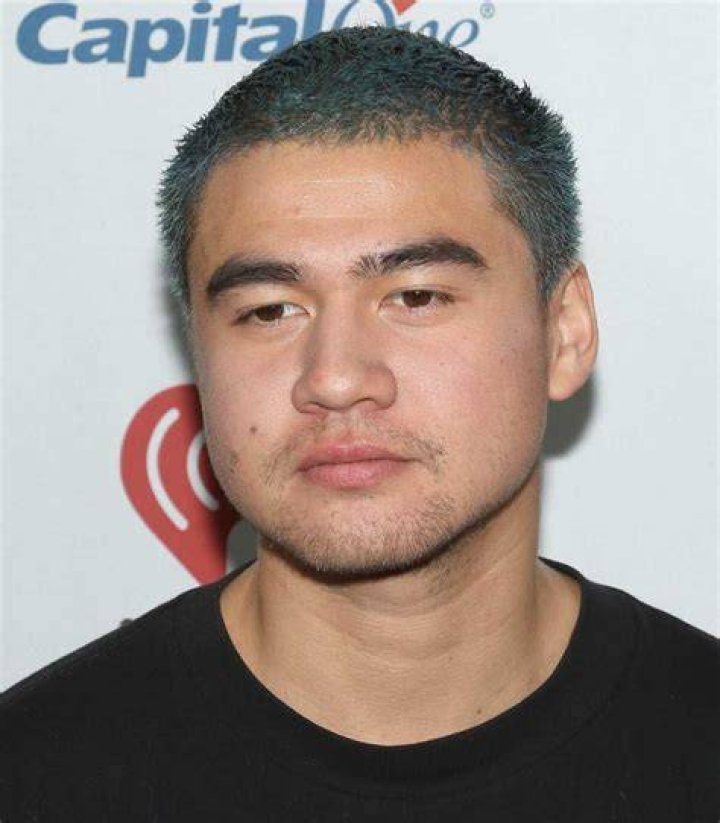 Calum Hood age Calum Hood age