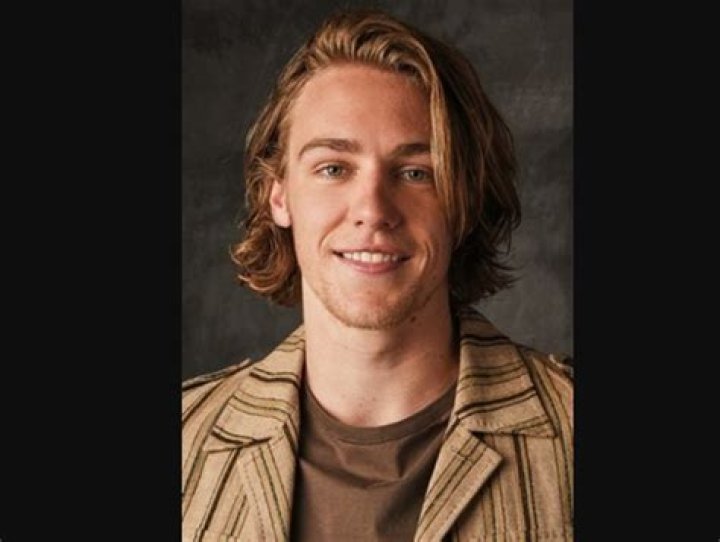 Cooper Van Grootel's Biography