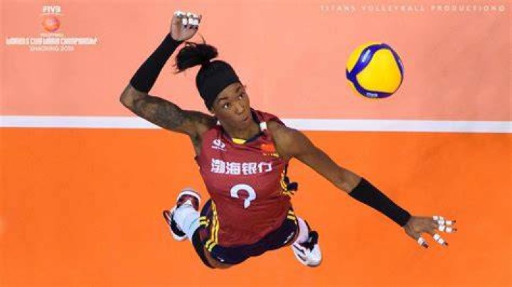 Destinee Hooker