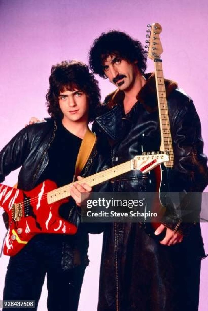 Dweezil Zappa