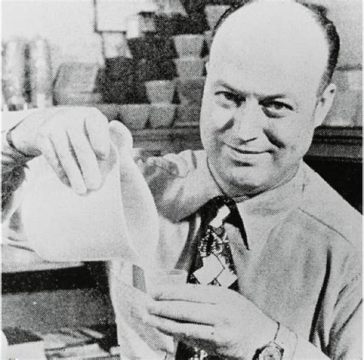 Earl Tupper