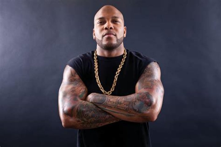 Flo Rida "Low" Official Music Video - Step Up 2 The Streets (2008 Movie) - step up 2 final dance music