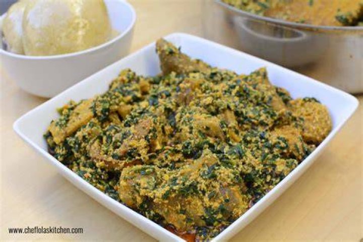 How to Cook Egusi Soup &ndash; Caking Method