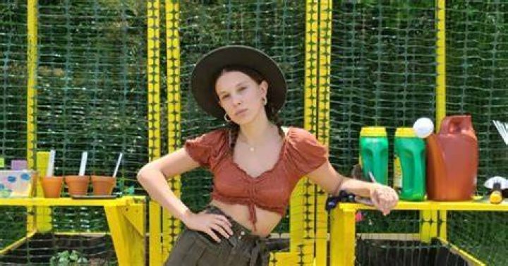 is millie bobby brown missing a toe