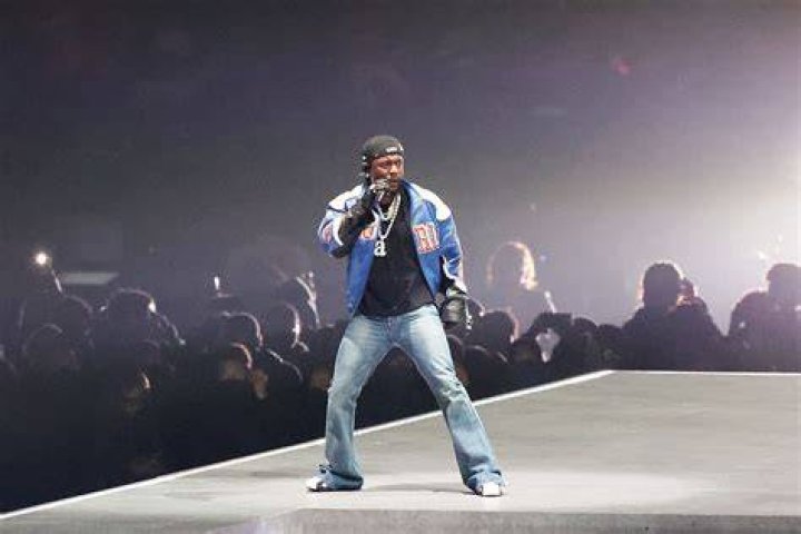 Kendrick Lamar STOPS Concert When Girl Raps The N-Word Onstage - best rap songs without n word