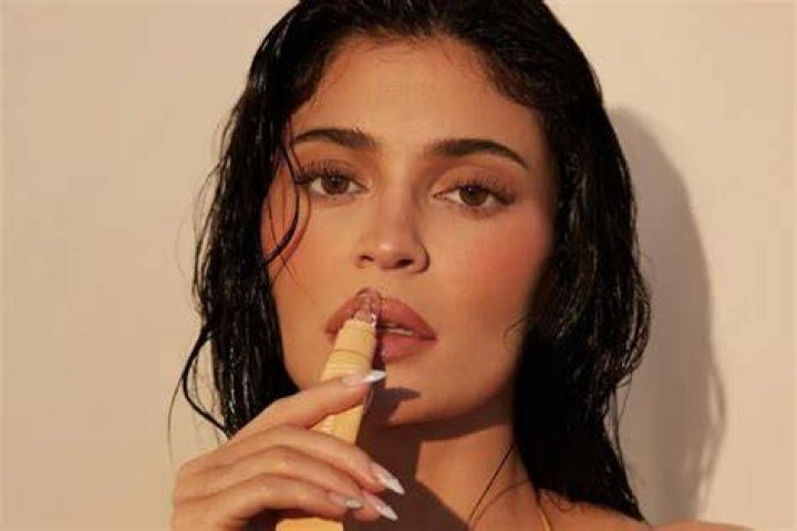 Kylie Jenner Drops N Word On New Rap Song? - best rap songs without n word