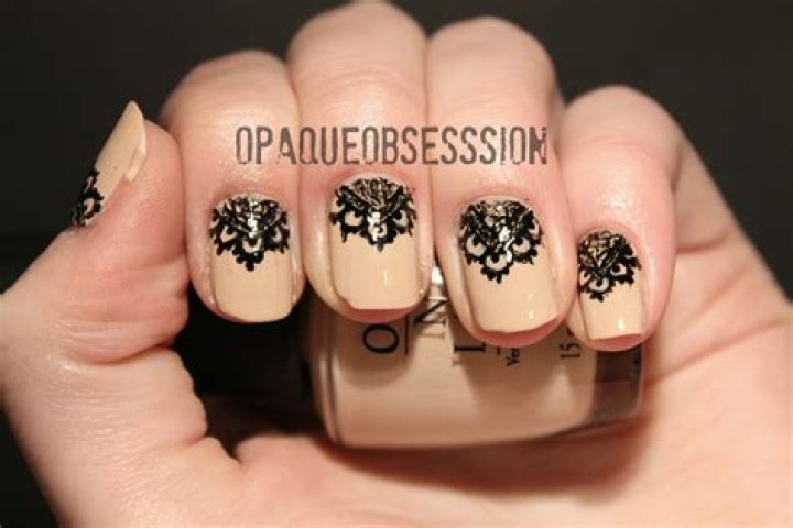 Lacy henna