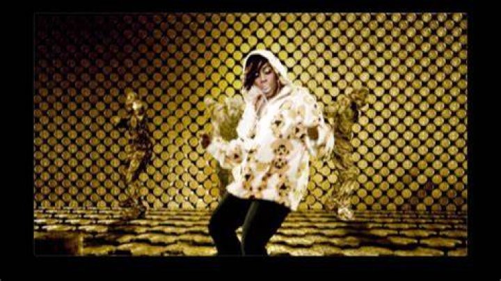 Missy Elliott - Ching-A-Ling [Official Music Video] - step up 2 final dance music