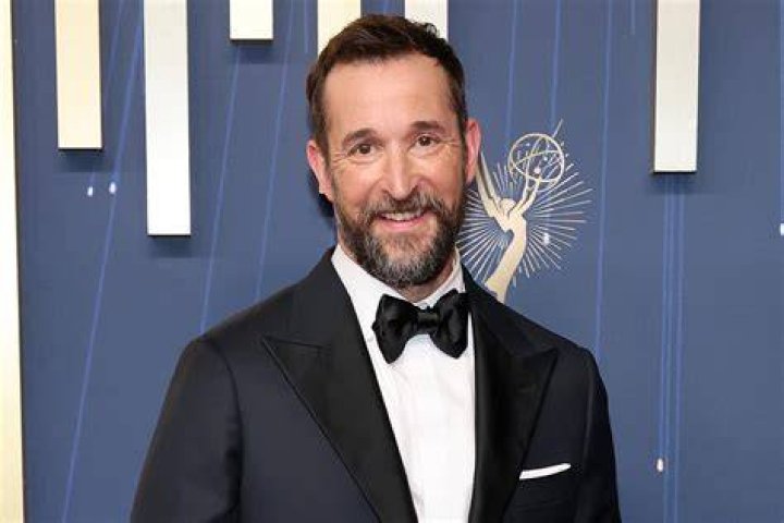Noah Wyle and his current wife,Sara Wells