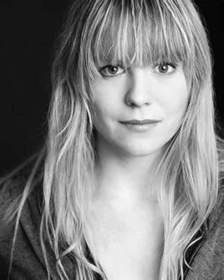 Olivia Llewellyn Olivia Llewellyn