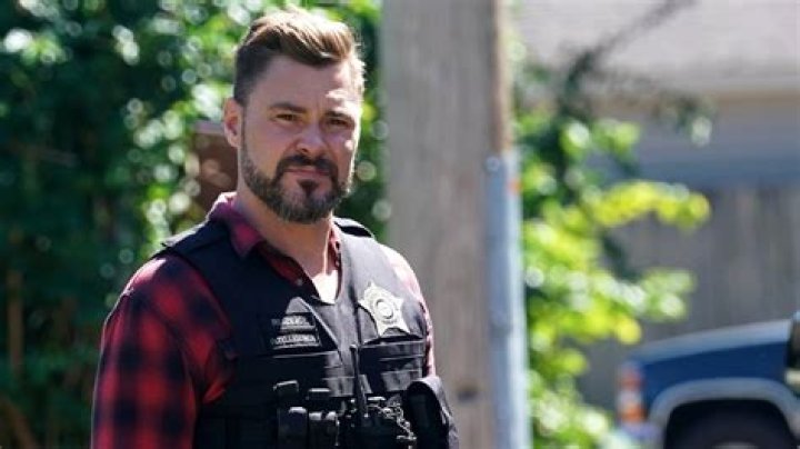 Patrick John Flueger as Adam Ruzek, Marina Squerciati as Kim Burgess