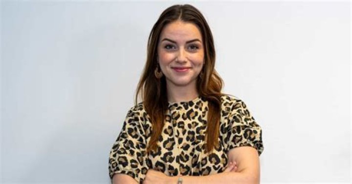 Shauna Dewit's Social Media Presence