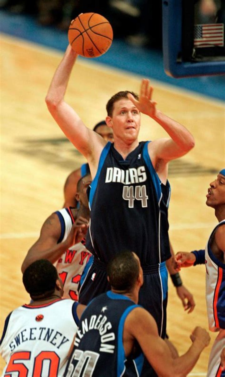 Shawn Bradley coaching at West Ridge Academy Shawn Bradley coaching at West Ridge Academy