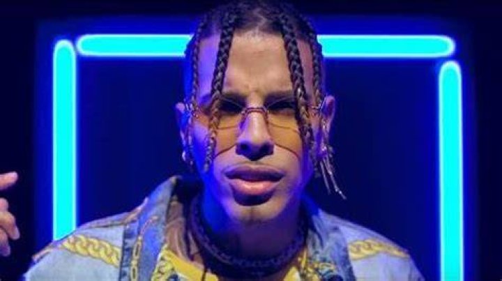 Superalo Music Video