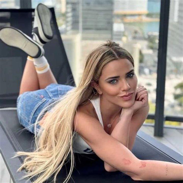 thali garc&iacute;a net worth