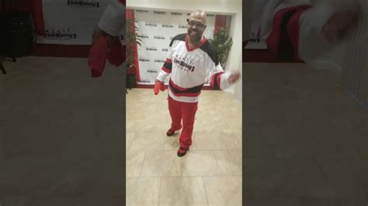 Virtual Line Dancing with Kenny J: Beginners R&B/Soul Line Dancing 03.30.2020 - popular r&b line dance songs